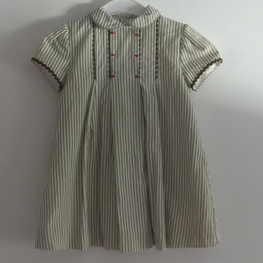 Holiday Dress 🎄 Size  30 month.